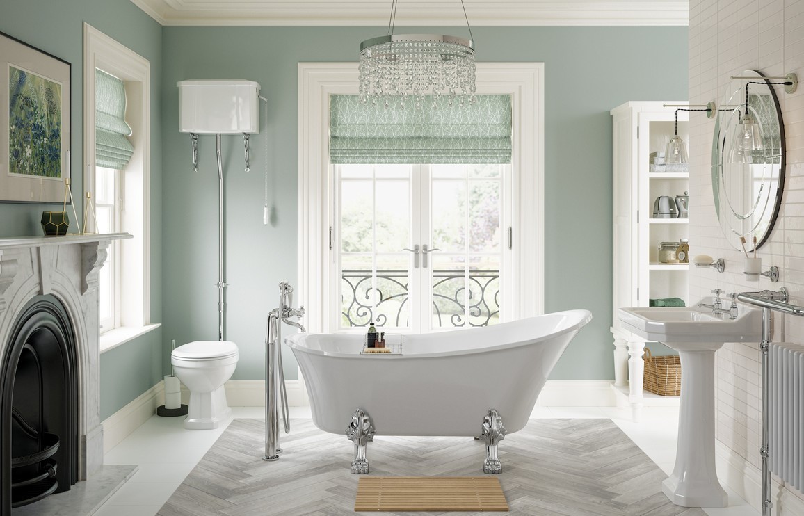 Penge Low Level WC w/Brushed Brass Finish & Soft Close Seat